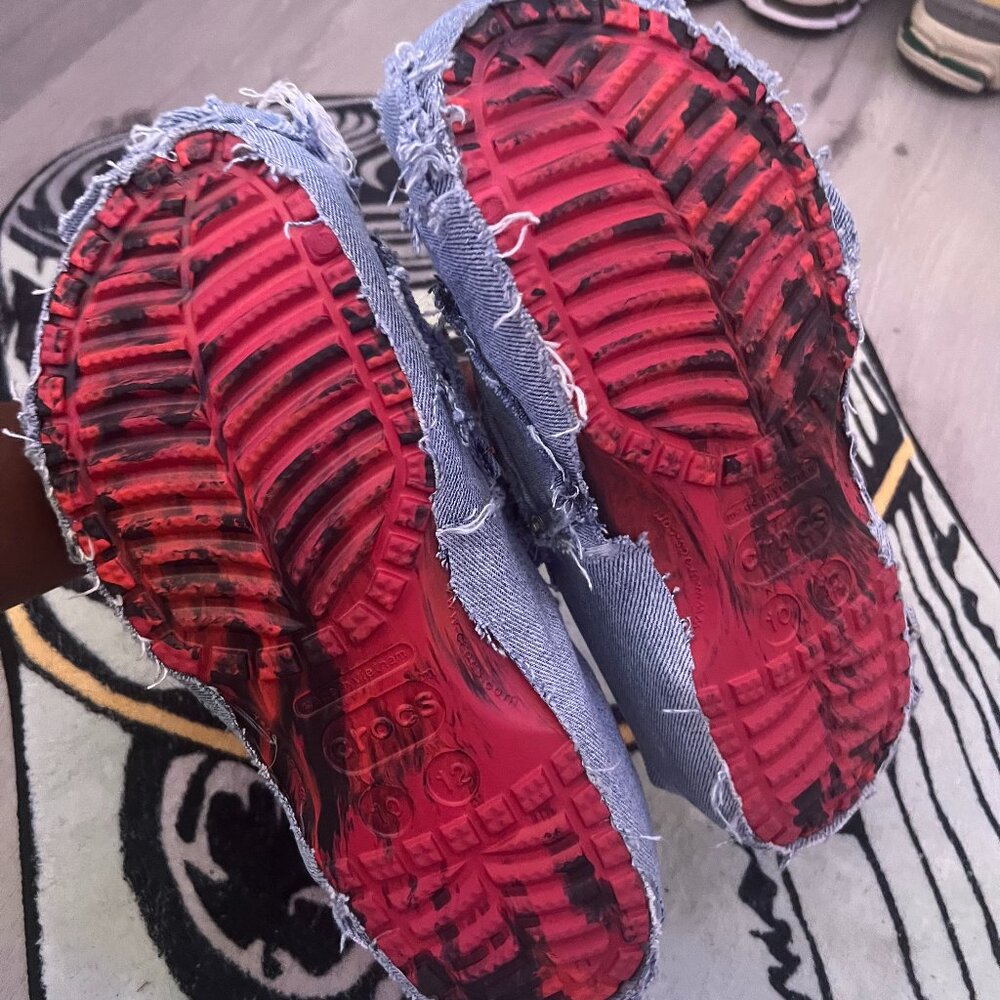 "Demin Crocs" - Picture 3 of 13